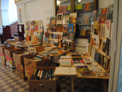 Könyvbemutató és könyvvásár